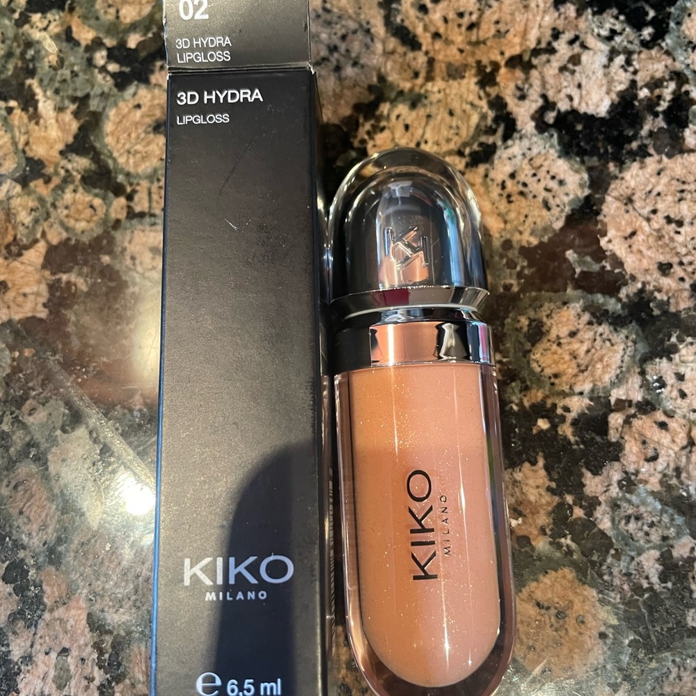 Milano 3D Hydra Lipgloss - Warm Nude O2 new in box